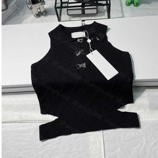 23ss womens knits womens designer clothing solid color new spring and summer lapel five-pointed star brooch side hollowed out knitted vest w, White
23ss womens knits womens designer clothing solid color new spring and summer lapel five-pointed star brooch side hollowed out knitted vest w, White