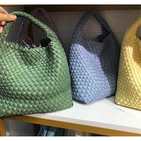bottegas designer venetas bevan handbags bag hand woven cabbage basket womens bag small hand bag soft leather handbag fashion 18lil
bottegas designer venetas bevan handbags bag hand woven cabbage basket womens bag small hand bag soft leather handbag fashion 18lil