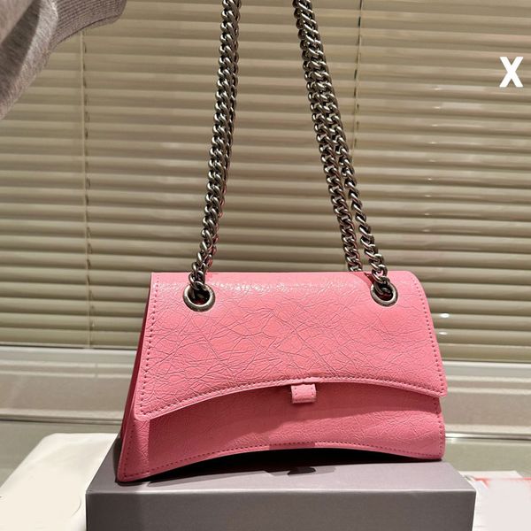 chain flap bag women crossbody shoulder bags plain handbag hardware letter buckle cowhide genuine leather internal zipper pocket lady messen
chain flap bag women crossbody shoulder bags plain handbag hardware letter buckle cowhide genuine leather internal zipper pocket lady messen