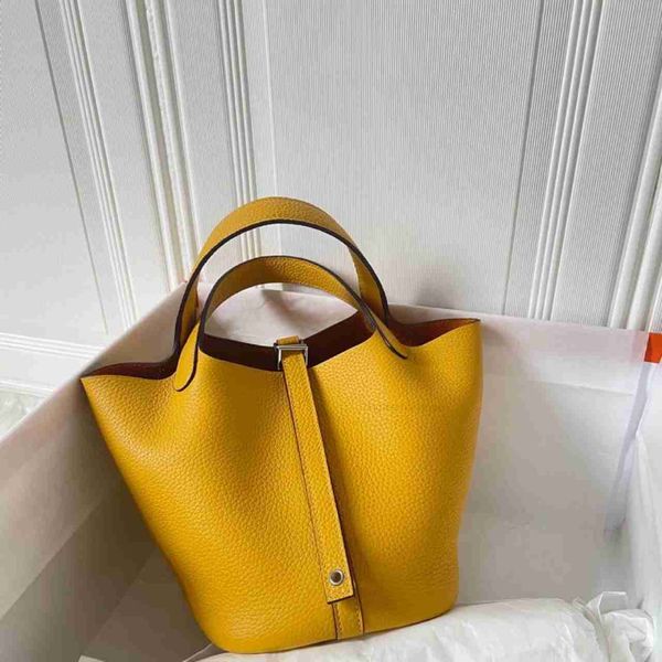 designer handbag picotin lock cargo h vegetable basket new bag leather bucket portable canvas small bag
designer handbag picotin lock cargo h vegetable basket new bag leather bucket portable canvas small bag