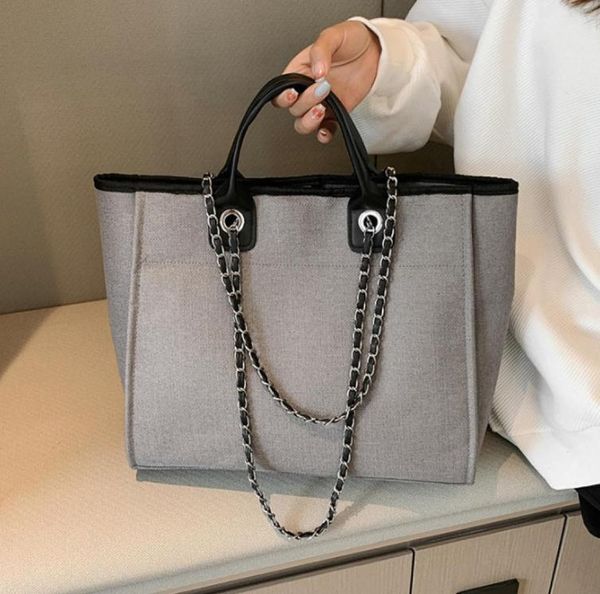 tote bag new american style simple bucket bag large capacity portable shoulder chain1390760
tote bag new american style simple bucket bag large capacity portable shoulder chain1390760