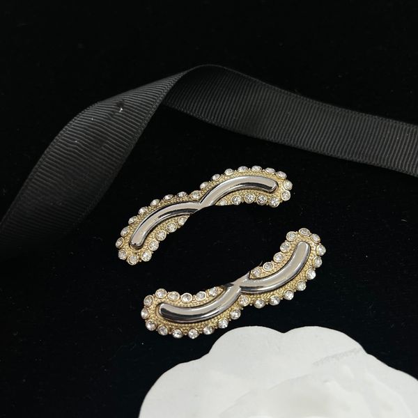 designer letters ccity pins brooches women banquet pin men suit brooche luxury jewelry party accessories woman man 8533, Gray
designer letters ccity pins brooches women banquet pin men suit brooche luxury jewelry party accessories woman man 8533, Gray