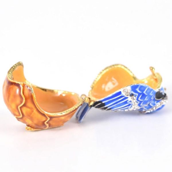 boxes hand painted enameled bird hinged jewelry trinket box enameled pine cones jewelry box hinged trinket box for home decor, Black;white
boxes hand painted enameled bird hinged jewelry trinket box enameled pine cones jewelry box hinged trinket box for home decor, Black;white
