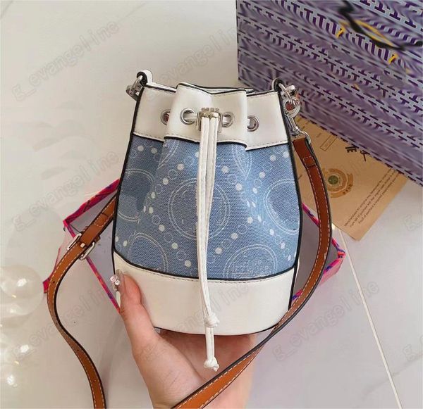 mini bucket bag 4-colour luxury designer crossbody shoulder bags handbag women's fashion leather handbags handbag wholesale removable s
mini bucket bag 4-colour luxury designer crossbody shoulder bags handbag women's fashion leather handbags handbag wholesale removable s