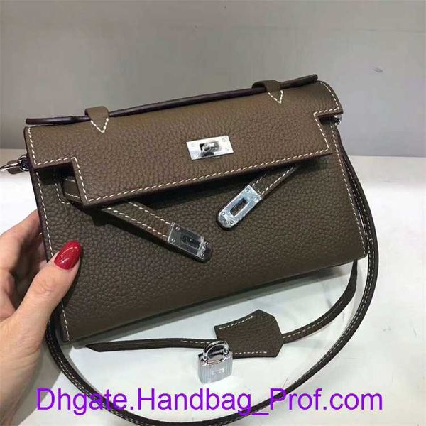 wholesale 8a quality hemrres kely shoulder handbags of sale fashion lychee pattern cowhide headband womens bag silver buckle handbag single
wholesale 8a quality hemrres kely shoulder handbags of sale fashion lychee pattern cowhide headband womens bag silver buckle handbag single