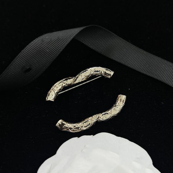 designer letters ccity pins brooches women banquet pin men suit brooche luxury jewelry party accessories woman man 85, Gray
designer letters ccity pins brooches women banquet pin men suit brooche luxury jewelry party accessories woman man 85, Gray