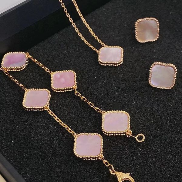 luxurys van leaf clover necklace designer jewelry set pendant necklaces bracelet stud earring 18k gold mother pearl green flower necklace li, Silver
luxurys van leaf clover necklace designer jewelry set pendant necklaces bracelet stud earring 18k gold mother pearl green flower necklace li, Silver