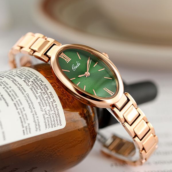 women's watch small green timer oval design steel band automatic watch aaa fashion accessories, Slivery;brown
women's watch small green timer oval design steel band automatic watch aaa fashion accessories, Slivery;brown