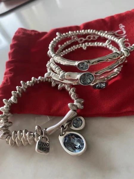 bangle yisheng alloy bead bracelet silver clasp fashion with wholesale new 2021 european fashion gift bracelet, Black
bangle yisheng alloy bead bracelet silver clasp fashion with wholesale new 2021 european fashion gift bracelet, Black