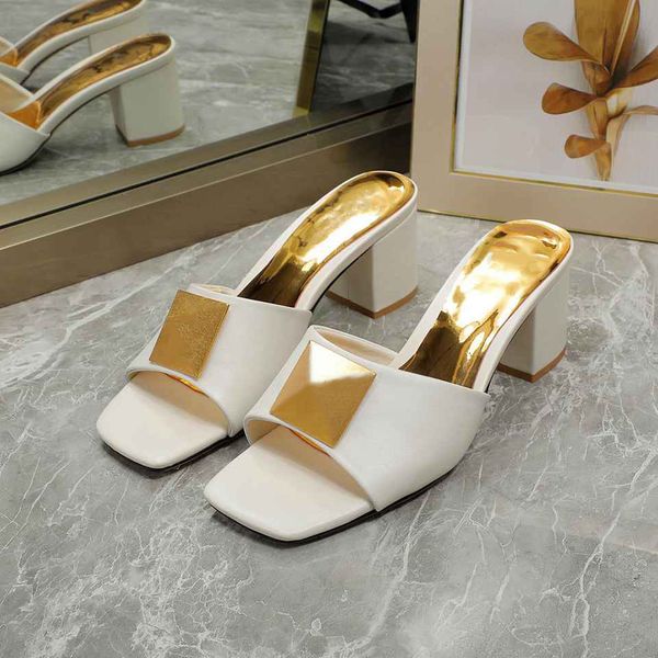 new fashion designers sandals summer valentinoity women slide leather leisure sandals luxury high-heeled sandals h151, Black
new fashion designers sandals summer valentinoity women slide leather leisure sandals luxury high-heeled sandals h151, Black