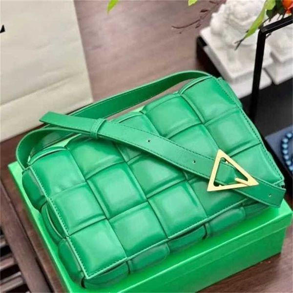 venetas designer bottegas green handbags pillow woven large lattice tofu sheepskin cloud single shoulder diagonal cross leisure small square
venetas designer bottegas green handbags pillow woven large lattice tofu sheepskin cloud single shoulder diagonal cross leisure small square