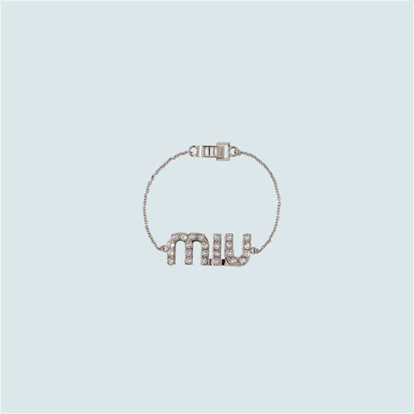 miao family crystal m-letter full diamond bracelet star fashion hand jewelry brass plating white k, Golden;silver
miao family crystal m-letter full diamond bracelet star fashion hand jewelry brass plating white k, Golden;silver
