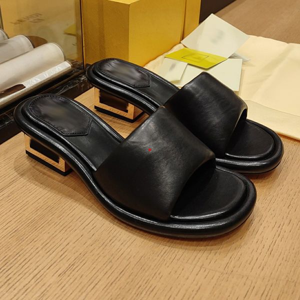 2023 fashion designers slippers women sandals classic wool roll sheepskin slides flat slipper winter plush fur sandal home sandals comfortab, Black
2023 fashion designers slippers women sandals classic wool roll sheepskin slides flat slipper winter plush fur sandal home sandals comfortab, Black
