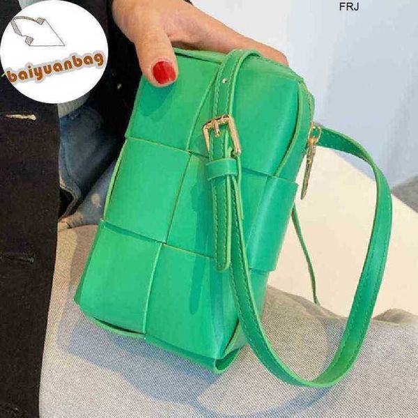 designer bottegas bags venetas cassettes leather woven small messenger bag for women luxury weave waist 2023 trend chest pouch fema have log
designer bottegas bags venetas cassettes leather woven small messenger bag for women luxury weave waist 2023 trend chest pouch fema have log