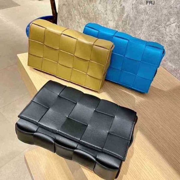 cassettes venetas bags designer bottegas handbags woven bag sheep pickup belt mens single shoulder messenger womens small square nneo have l
cassettes venetas bags designer bottegas handbags woven bag sheep pickup belt mens single shoulder messenger womens small square nneo have l