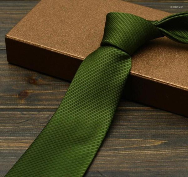 bow ties 2022 brand men tie fashion 8cm slim neckties solid color business casual for with gift box green7583155, Black;gray
bow ties 2022 brand men tie fashion 8cm slim neckties solid color business casual for with gift box green7583155, Black;gray