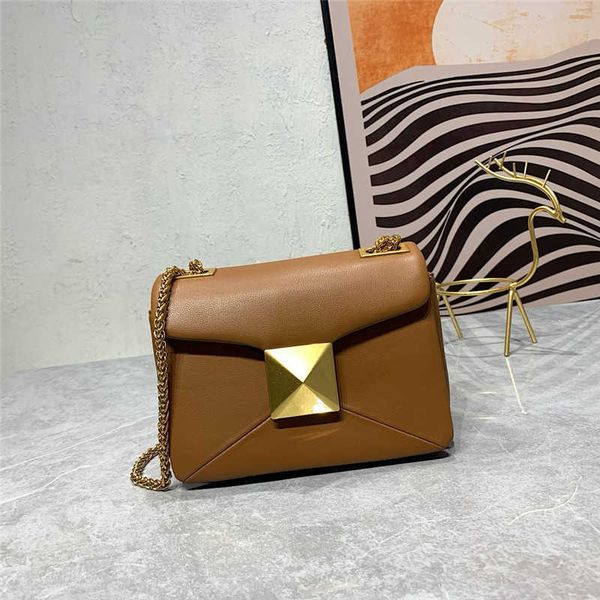 valantion bag handbags luxurys crossbody women large beach designer fashionable bag rivet bags metal underarm handbag vbas
valantion bag handbags luxurys crossbody women large beach designer fashionable bag rivet bags metal underarm handbag vbas