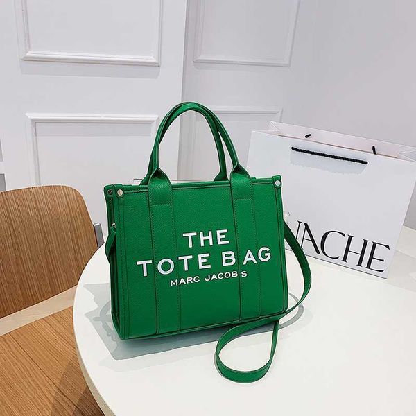 the tote marc new high capacity women's handbag fashion trend tote one shoulder casual versatile commuter bag jacobsfcvajocobs
the tote marc new high capacity women's handbag fashion trend tote one shoulder casual versatile commuter bag jacobsfcvajocobs