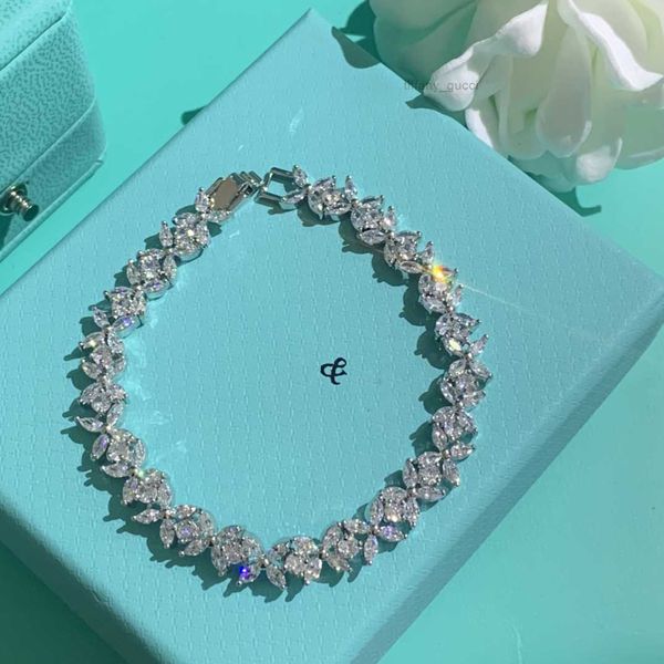 luxurys designers bracelets for women charm bracelet trendy fashion elegant string of beads party diamond jewelry gift wholesale birthday gi, Black
luxurys designers bracelets for women charm bracelet trendy fashion elegant string of beads party diamond jewelry gift wholesale birthday gi, Black