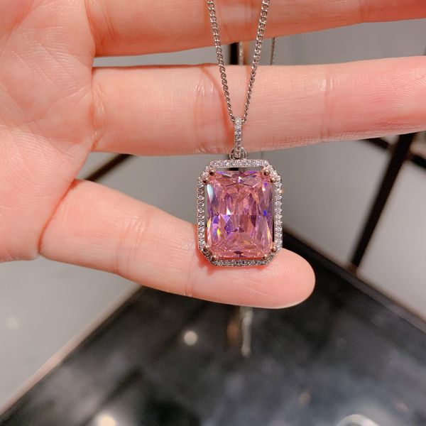 necklaces classic new fashion dropshaped stone pendant necklace s925 silver necklace suitable for couple gifts
necklaces classic new fashion dropshaped stone pendant necklace s925 silver necklace suitable for couple gifts