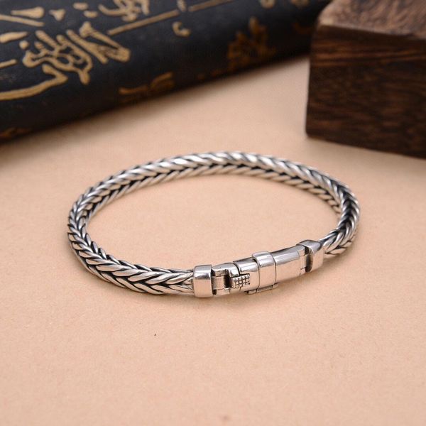 bangle hx retro fashion hand woven bolt keel bracelet trendy man simple personality couple versatile cool sale and items, Black
bangle hx retro fashion hand woven bolt keel bracelet trendy man simple personality couple versatile cool sale and items, Black