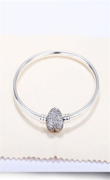 authentic 925 sterling silver bracelet clear cubic zirconia fits european pan style jewelry charms beads 590787cz with original 1159863, Golden;silver
authentic 925 sterling silver bracelet clear cubic zirconia fits european pan style jewelry charms beads 590787cz with original 1159863, Golden;silver