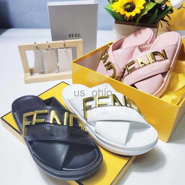 slippers designer slide slippers sandals men women summer graphy black leather slides white pink outdoor beach letters fashion trend atmosph
slippers designer slide slippers sandals men women summer graphy black leather slides white pink outdoor beach letters fashion trend atmosph