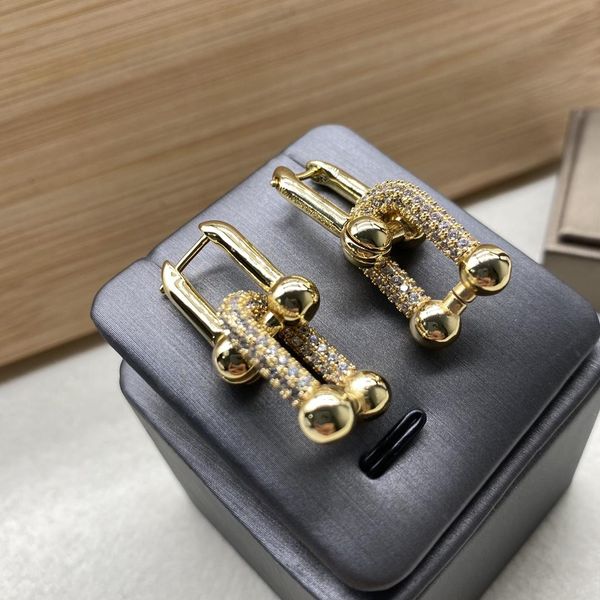 huggie 2022 new ushaped gothic fashion chain earrings women's jewelry, Golden;silver
huggie 2022 new ushaped gothic fashion chain earrings women's jewelry, Golden;silver