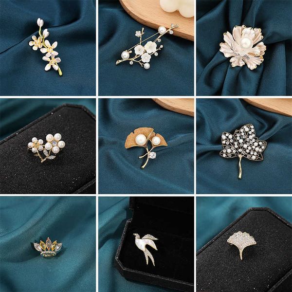 pins brooches luxury brand design plant leaf chest anti glare buckle pin women's party accessories chest g220523, Gray
pins brooches luxury brand design plant leaf chest anti glare buckle pin women's party accessories chest g220523, Gray