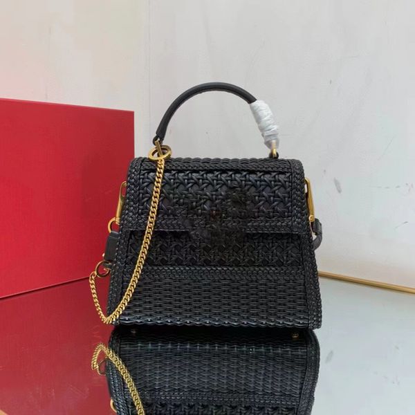 2023 quality luxury designer shoulder bag tote sunset women's men with key ring leather handbag wallet
2023 quality luxury designer shoulder bag tote sunset women's men with key ring leather handbag wallet