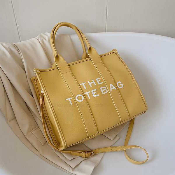 the tote marc the large capacity simple bag english printed handbag jacobszz9yjocobs
the tote marc the large capacity simple bag english printed handbag jacobszz9yjocobs