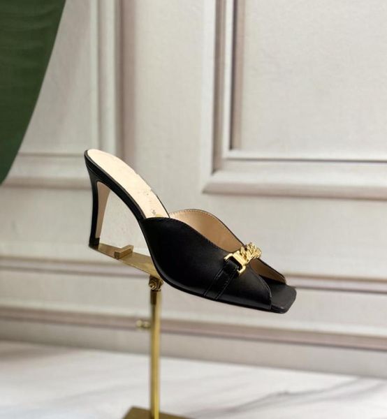 classic high heeled sandals coarse heel leather suede woman shoes metal buckle for parties occupation sandals size34429140992, Black
classic high heeled sandals coarse heel leather suede woman shoes metal buckle for parties occupation sandals size34429140992, Black