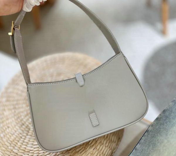 women designer shoulder bag hobo bags handbags classic smooth leather underarm crossbody tote handbag black caprese bags fashion clutches 24
women designer shoulder bag hobo bags handbags classic smooth leather underarm crossbody tote handbag black caprese bags fashion clutches 24