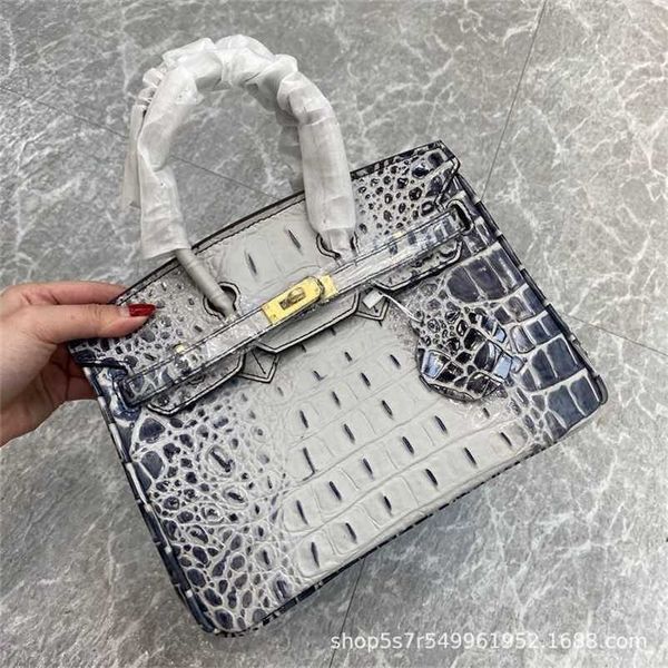 10a h erme s leather birkins bag tote tagging+lock head layer cow skin crocodile bone ridge color contrast gradient large capacity women
10a h erme s leather birkins bag tote tagging+lock head layer cow skin crocodile bone ridge color contrast gradient large capacity women