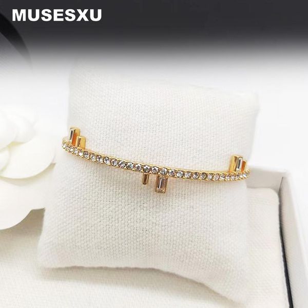 bangle 2022 jewelry accessories luxury brand set zircon open bracelet for men's women's party gifts, Black
bangle 2022 jewelry accessories luxury brand set zircon open bracelet for men's women's party gifts, Black