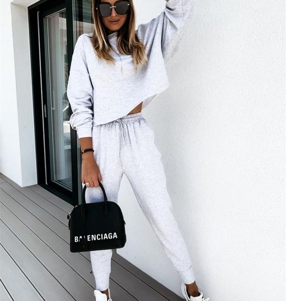 casual two pieces sportswear women tracksuits autumn long sleeve round collar pullovers laceup joggers pants running sets w2204122259525, Black;red
casual two pieces sportswear women tracksuits autumn long sleeve round collar pullovers laceup joggers pants running sets w2204122259525, Black;red