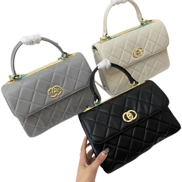 luxurys designer bag tote bag cf handle wallet gold ball logo vintage exquisite retro lambskin crossbody high-quality daily shopping bags si
luxurys designer bag tote bag cf handle wallet gold ball logo vintage exquisite retro lambskin crossbody high-quality daily shopping bags si