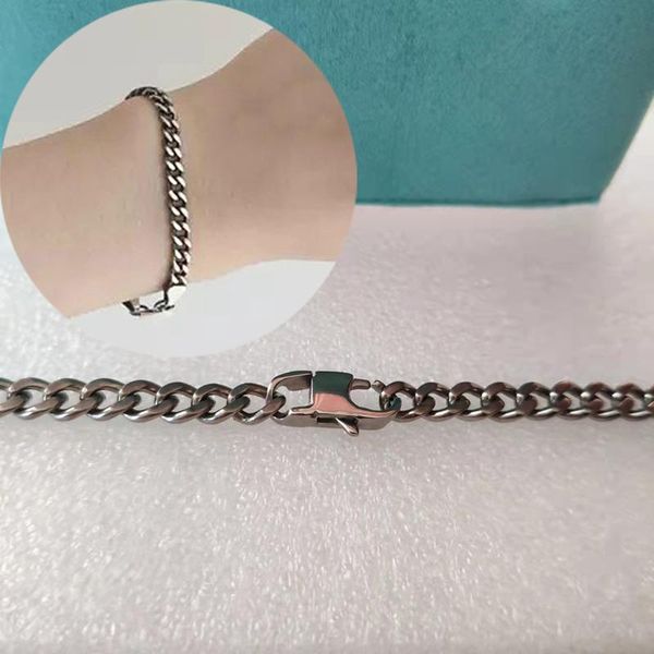 bangle 2021 titanium ta1 casual antiallergy women and men bracelet trendy jewelry gift 7.0 mm wide, Black
bangle 2021 titanium ta1 casual antiallergy women and men bracelet trendy jewelry gift 7.0 mm wide, Black