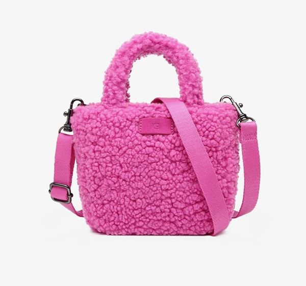 trendy lamb wool bag autumn and winter women039s lamb wool candy color winter shoulder bags9431568
trendy lamb wool bag autumn and winter women039s lamb wool candy color winter shoulder bags9431568
