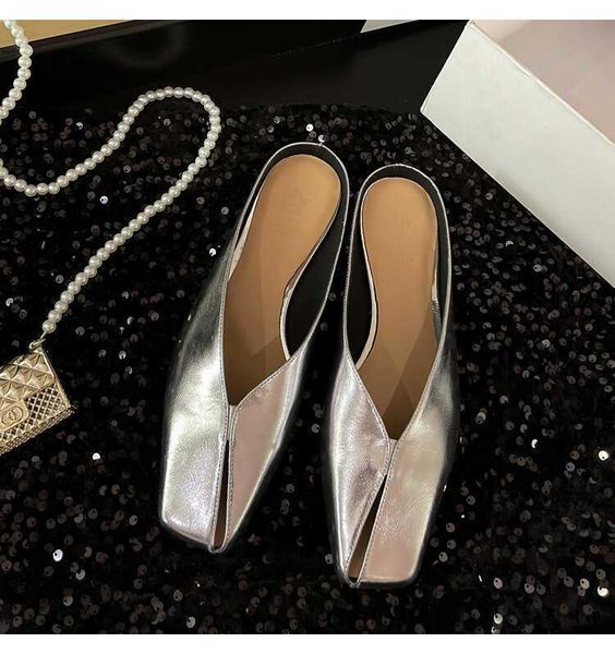 full leather muller shoes inside outside bag summer new solid color square head low heel hollow out women's sandals and slippers, Black
full leather muller shoes inside outside bag summer new solid color square head low heel hollow out women's sandals and slippers, Black