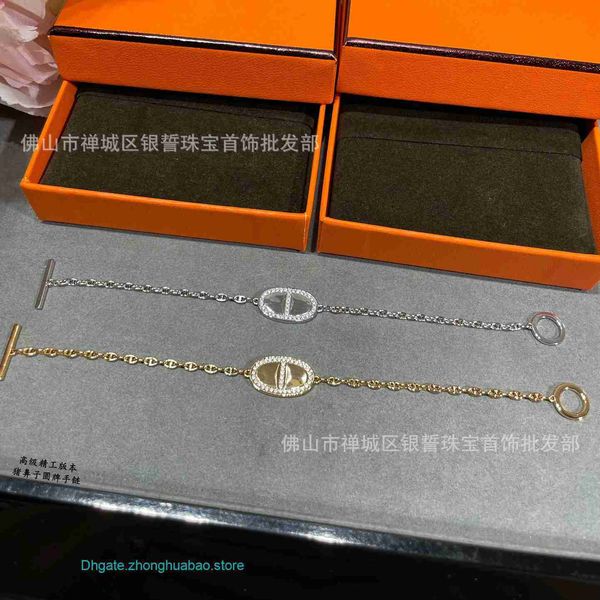 8a quality factory wholesale h ermes bangle for sale v-gold cnc precision carved high-quality round brand pig nose bracelet fashionable and, Black
8a quality factory wholesale h ermes bangle for sale v-gold cnc precision carved high-quality round brand pig nose bracelet fashionable and, Black