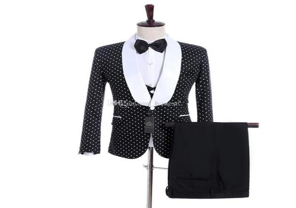 new handsome shawl lapel groomsmen one button groom tuxedos men suits weddingpromdinner man blazer jacketpantstie 7815663896, Black;gray
new handsome shawl lapel groomsmen one button groom tuxedos men suits weddingpromdinner man blazer jacketpantstie 7815663896, Black;gray
