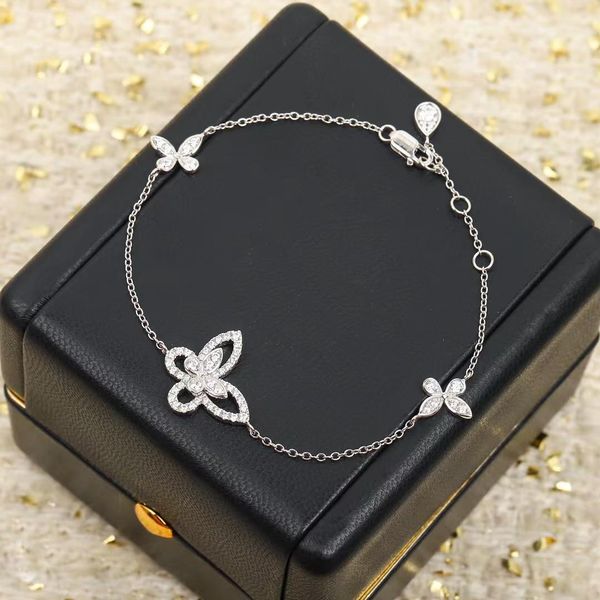 bangle high qulity new 2022 trend brand classic europe famous jewelry bracelets for women butterfly wedding anniversary gifts, Black
bangle high qulity new 2022 trend brand classic europe famous jewelry bracelets for women butterfly wedding anniversary gifts, Black