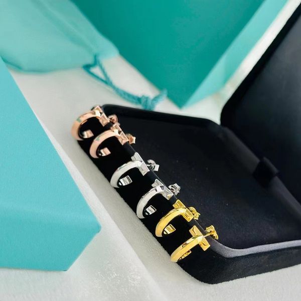 s925 sterling silver t letters circle designer stud earrings for women girls brand name luxury earings earring ear rings party wedding jewel, Golden;silver
s925 sterling silver t letters circle designer stud earrings for women girls brand name luxury earings earring ear rings party wedding jewel, Golden;silver
