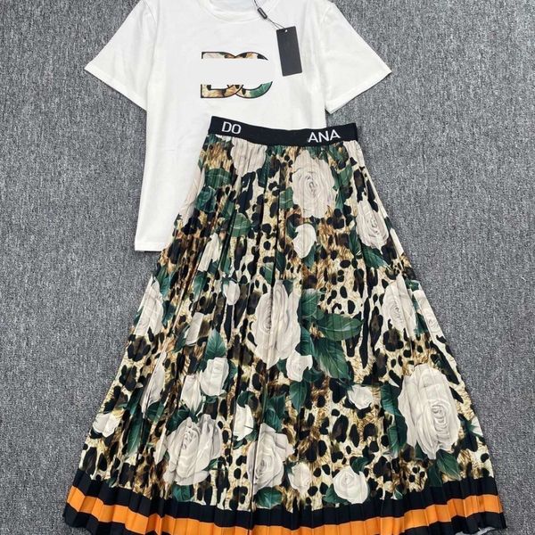 2023ss designer women's dress summer beach two piece dress for womens long skirt luxury with dg print womens vest loose waist dg clothi, White
2023ss designer women's dress summer beach two piece dress for womens long skirt luxury with dg print womens vest loose waist dg clothi, White