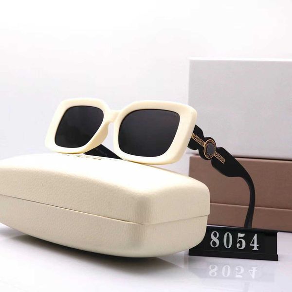 2023 new vercace sunglasses men's and women's box sunglasses star style ins fashion, White;black
2023 new vercace sunglasses men's and women's box sunglasses star style ins fashion, White;black