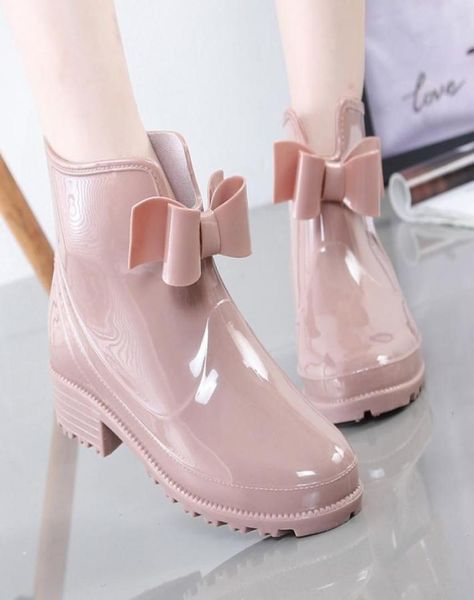 2022 new fashion women rain boots fashion nonslip womens water shoes flat bottom women velvet short tube warm overshoes5057397, Black;red
2022 new fashion women rain boots fashion nonslip womens water shoes flat bottom women velvet short tube warm overshoes5057397, Black;red
