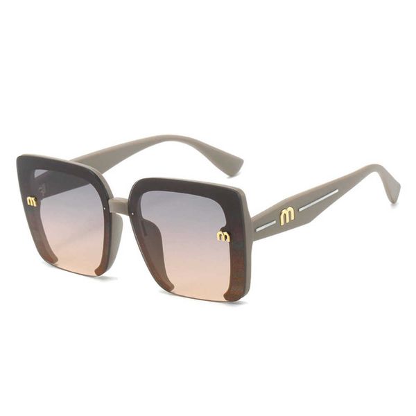 2023 tawny fashion m home green sunglasses new women's large frame sunscreen and ultraviolet protection, Black
2023 tawny fashion m home green sunglasses new women's large frame sunscreen and ultraviolet protection, Black