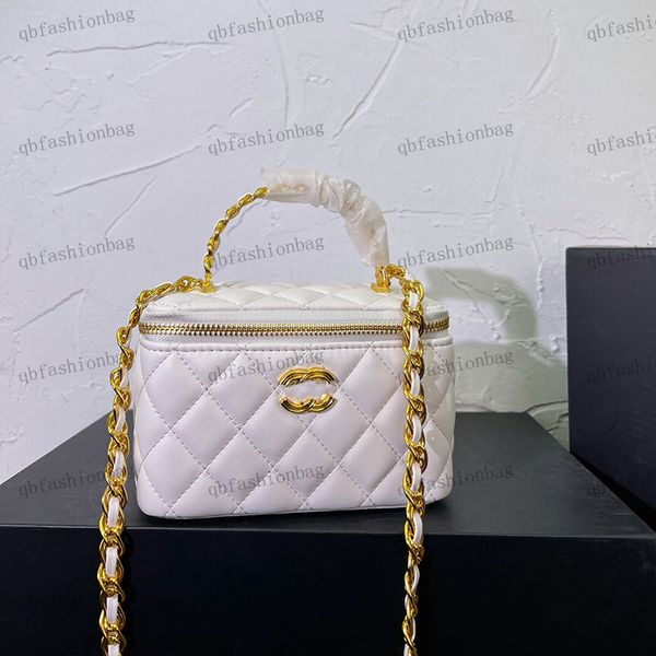 designer classic mini womens makeup bag handle handbag gold hardware c buckle matelasse chain crossbody bags with mirror coin purse key bags
designer classic mini womens makeup bag handle handbag gold hardware c buckle matelasse chain crossbody bags with mirror coin purse key bags