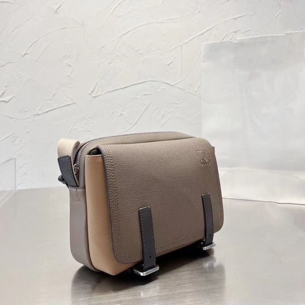 lowe puzzle messenger bag designer shoulder handbag men's and women's same style embroidered cowhide clamshell briefcase outdoor l
lowe puzzle messenger bag designer shoulder handbag men's and women's same style embroidered cowhide clamshell briefcase outdoor l